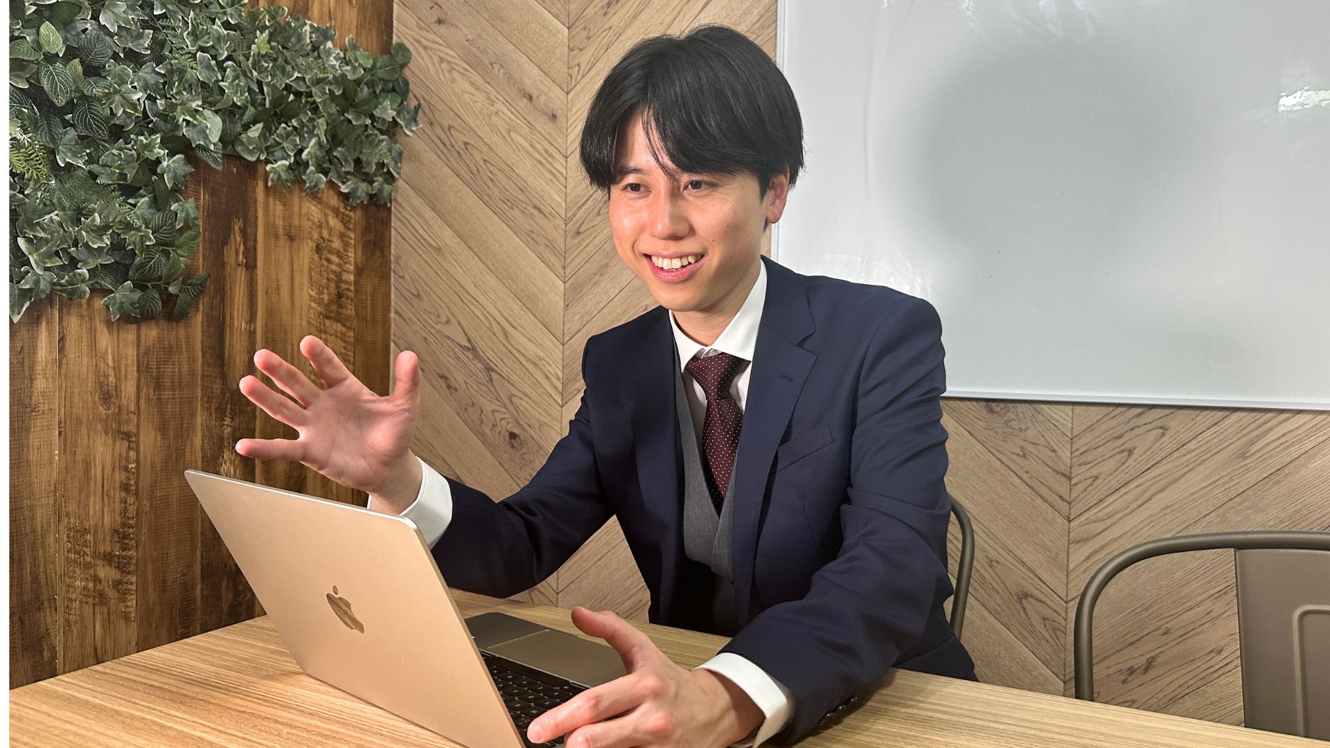 自習室で勉強中